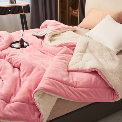 Flannel fleece blanket | Reversible two-tone warmth