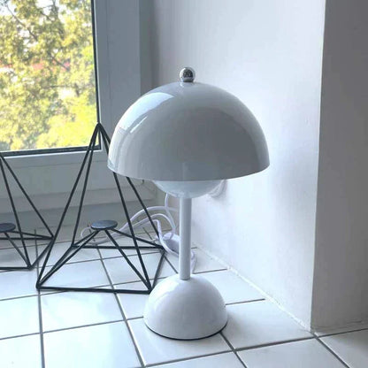 Contemporary Nordic Table Lamp | Mushroom-Style Design