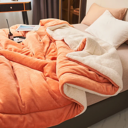 Flannel fleece blanket | Reversible two-tone warmth