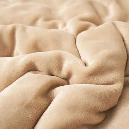 Flannel fleece blanket | Reversible two-tone warmth