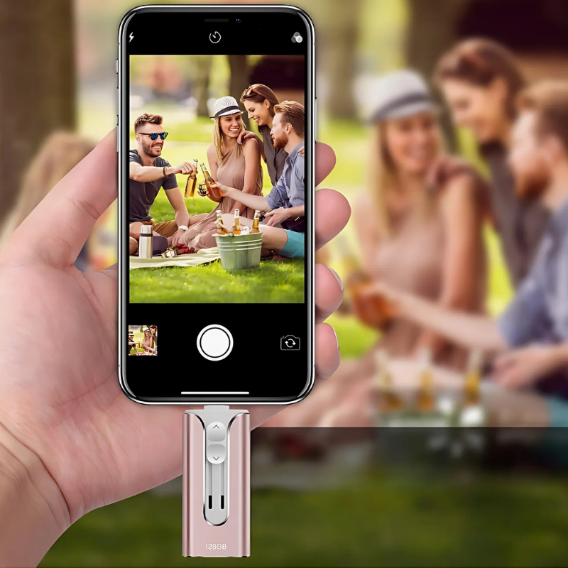 4-In-1 USB Flash Drive | Quick Phone File Backup