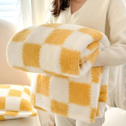 Checked Fleece Throw Blanket | Soft Cosy Layering