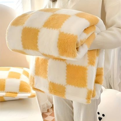 Checked Fleece Throw Blanket | Soft Cosy Layering