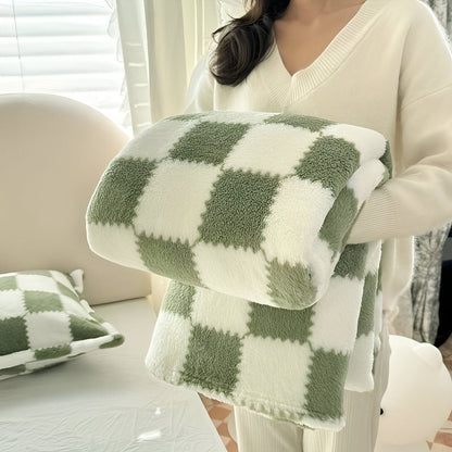 Checked Fleece Throw Blanket | Soft Cosy Layering