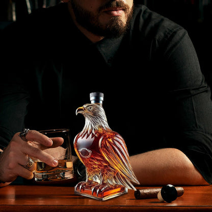 Decorative Eagle Alcohol Bottle Glass Bottle Design